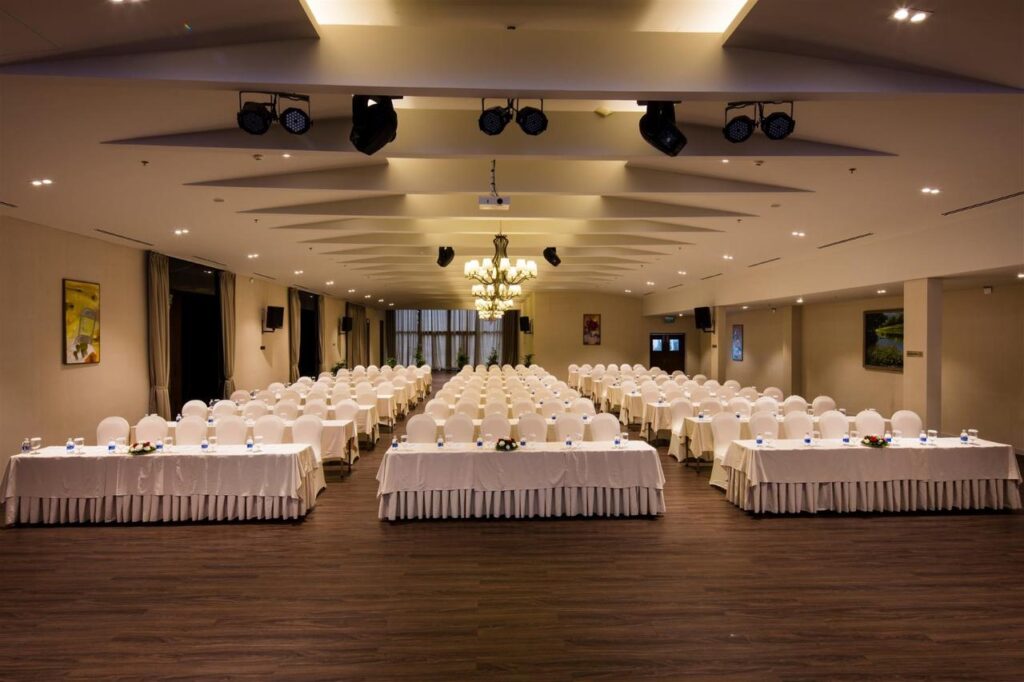 trung tâm tổ chức hội nghị, sự kiện