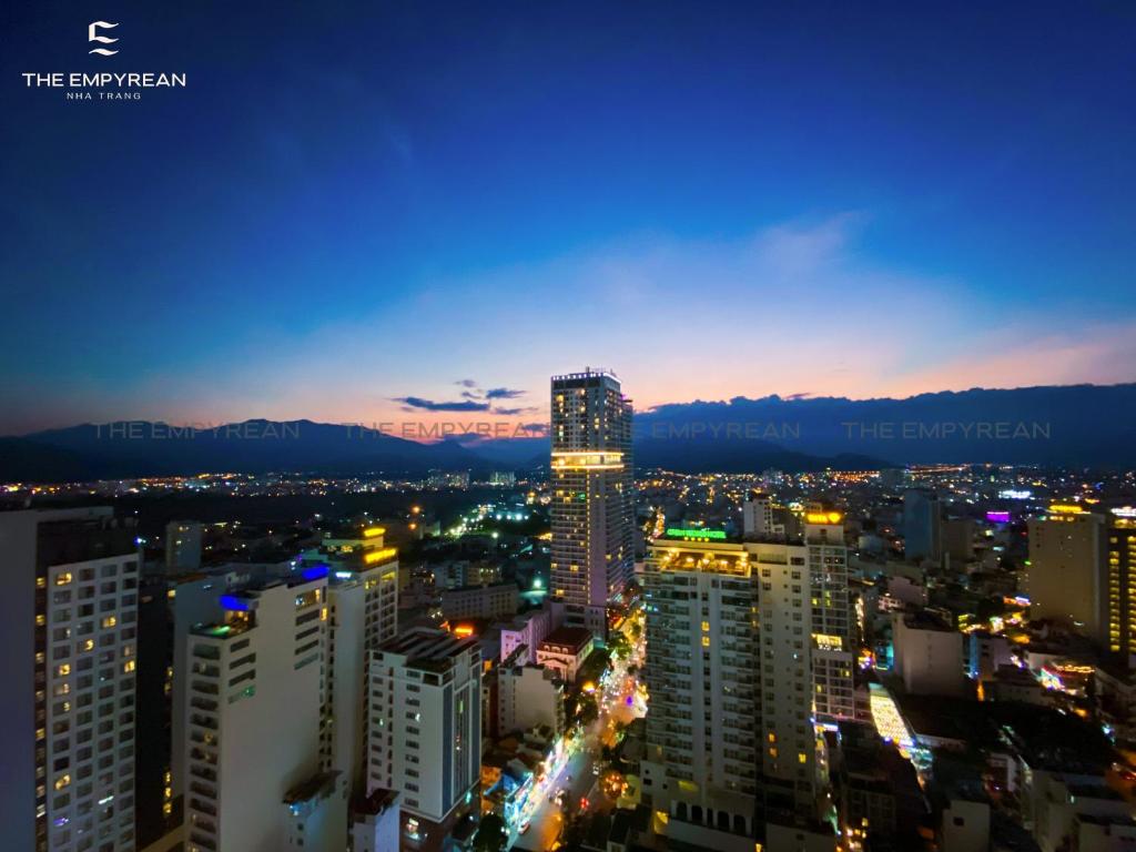 Khách sạn the empyrean nha trang