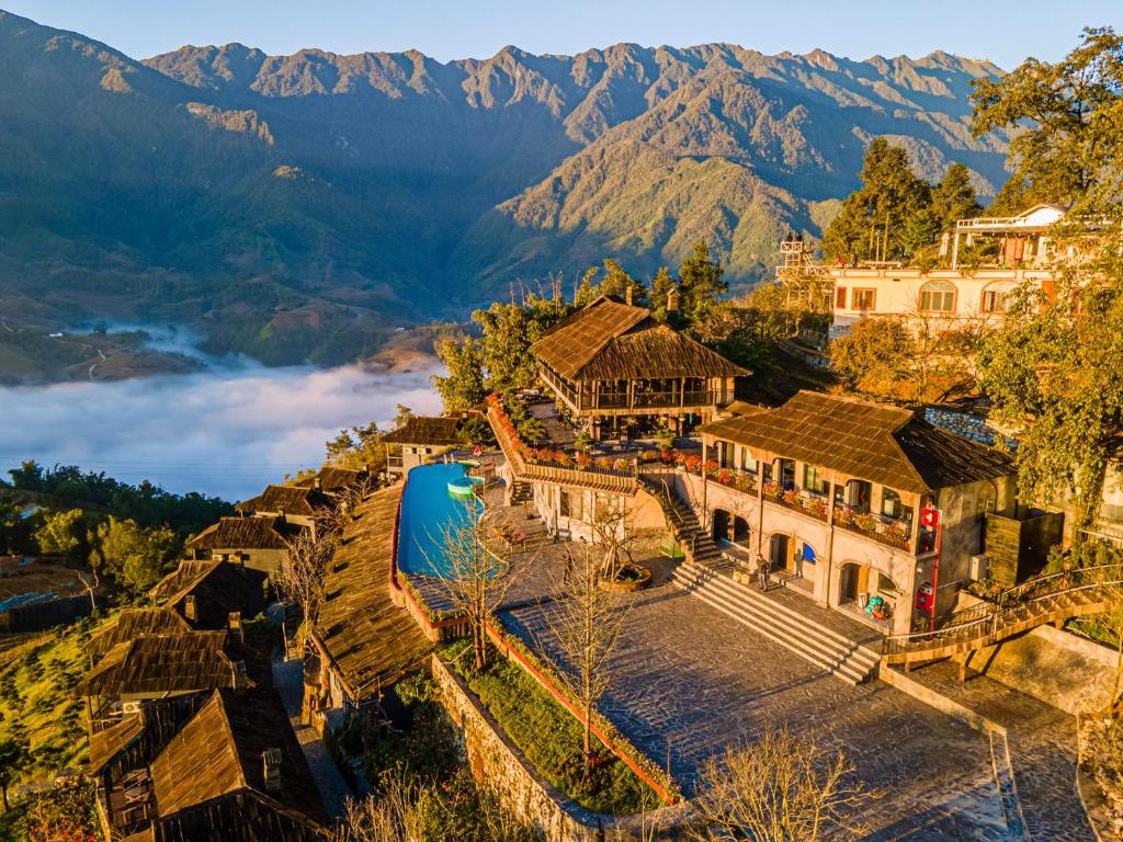 the-mong-villa