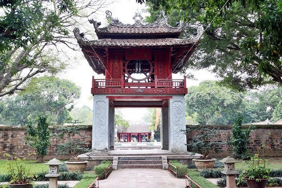 review-grand-vista-hanoi-hotel-khach-san-chuan-5-sao