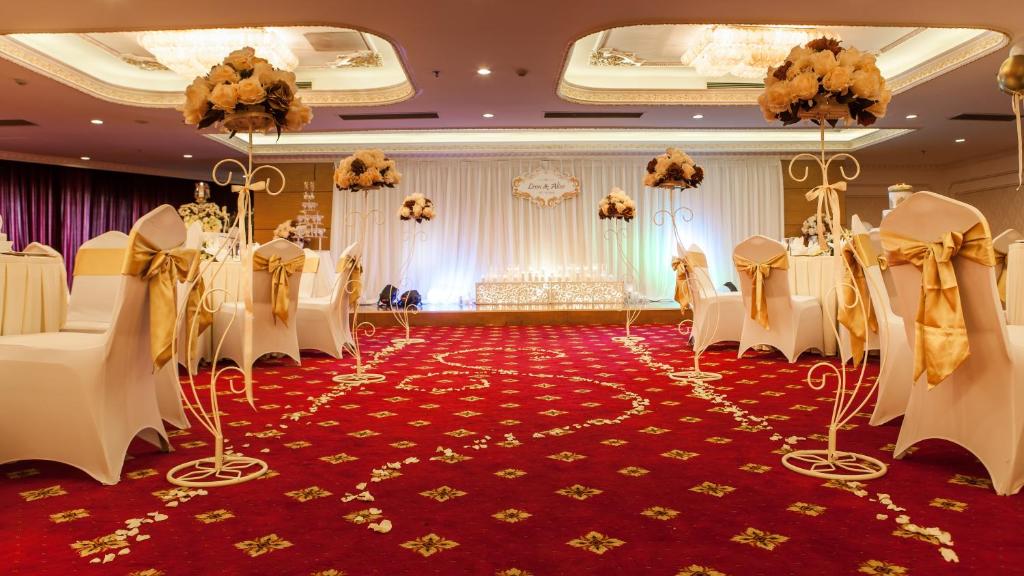 Review dịch vụ Super Candle Hotel Đội Cấn, Hà Nội