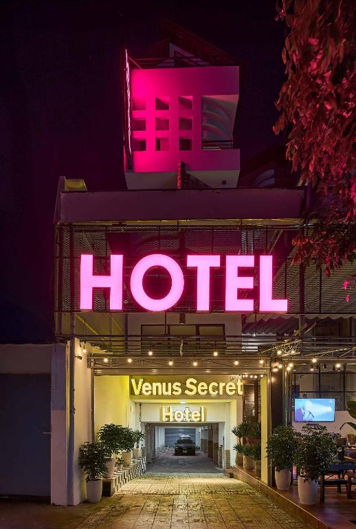 venus secret aeon binh tan