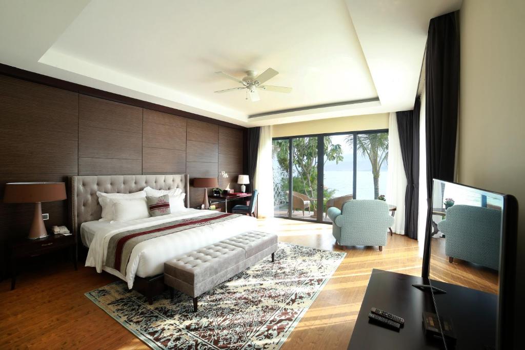 top-khach-san-resort-5-sao-o-nha-trang-cam-ranh