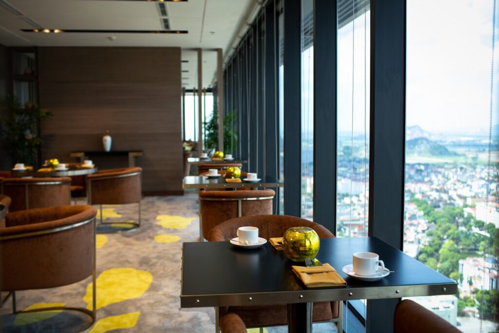 cam-nang-chon-khach-san-4-5-sao-theo-nhu-cau-tai-thanh-hoa-17