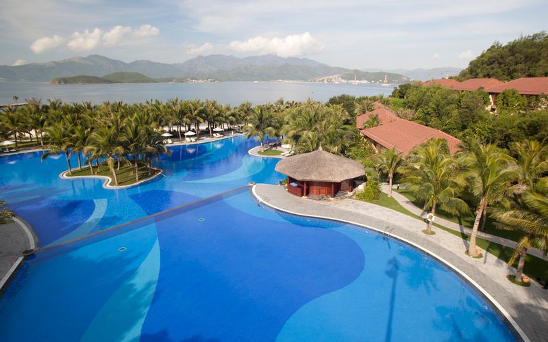 top-khach-san-resort-5-sao-o-nha-trang-cam-ranh