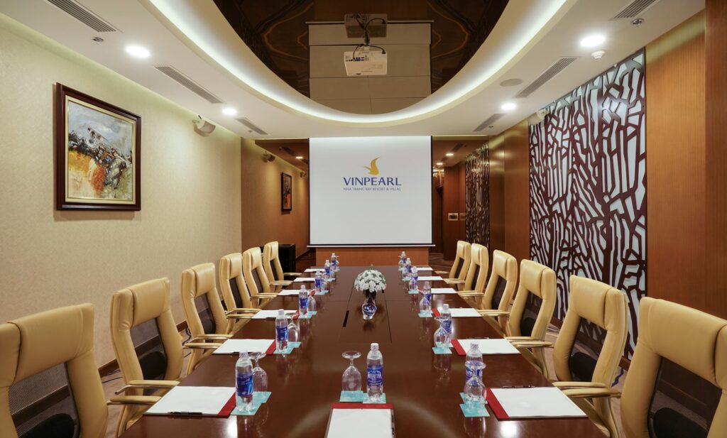 hoi-hop-vinpearl-resort-n-spa-nha-trang-bay