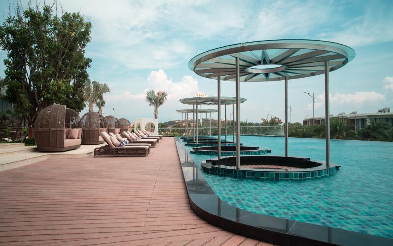 khach-san-wyndham-grand-kn-paradise-cam-ranh-co-gi