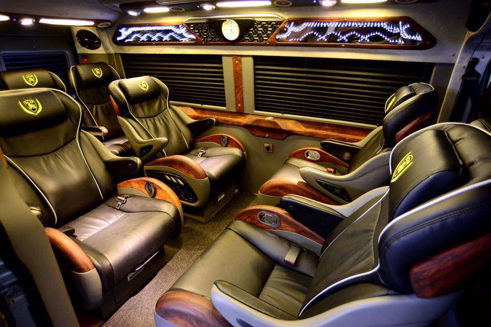 xe-loc-phat-limousine-sai-gon-di-can-tho-4