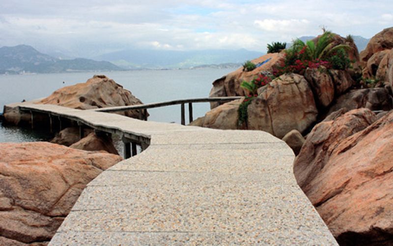 review-danh-gia-yen-bay-resort-ngoc-suong-cam-ranh-4-sao-vi-tri-o-dau-dich-vu-co-gi-4