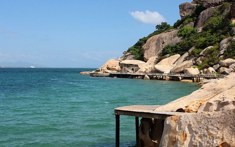 review-danh-gia-yen-bay-resort-ngoc-suong-cam-ranh-4-sao-vi-tri-o-dau-dich-vu-co-gi-5