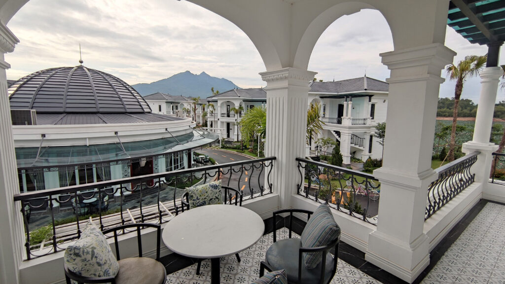 review-vuon-vua-resort-&-villas-phu-tho-thanh-thuy-gia-phong-villa-biet-thu-cho-thue-28